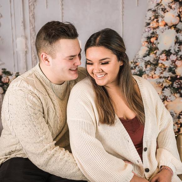 Meet your Posher, Taylor - Picture 1 of 1